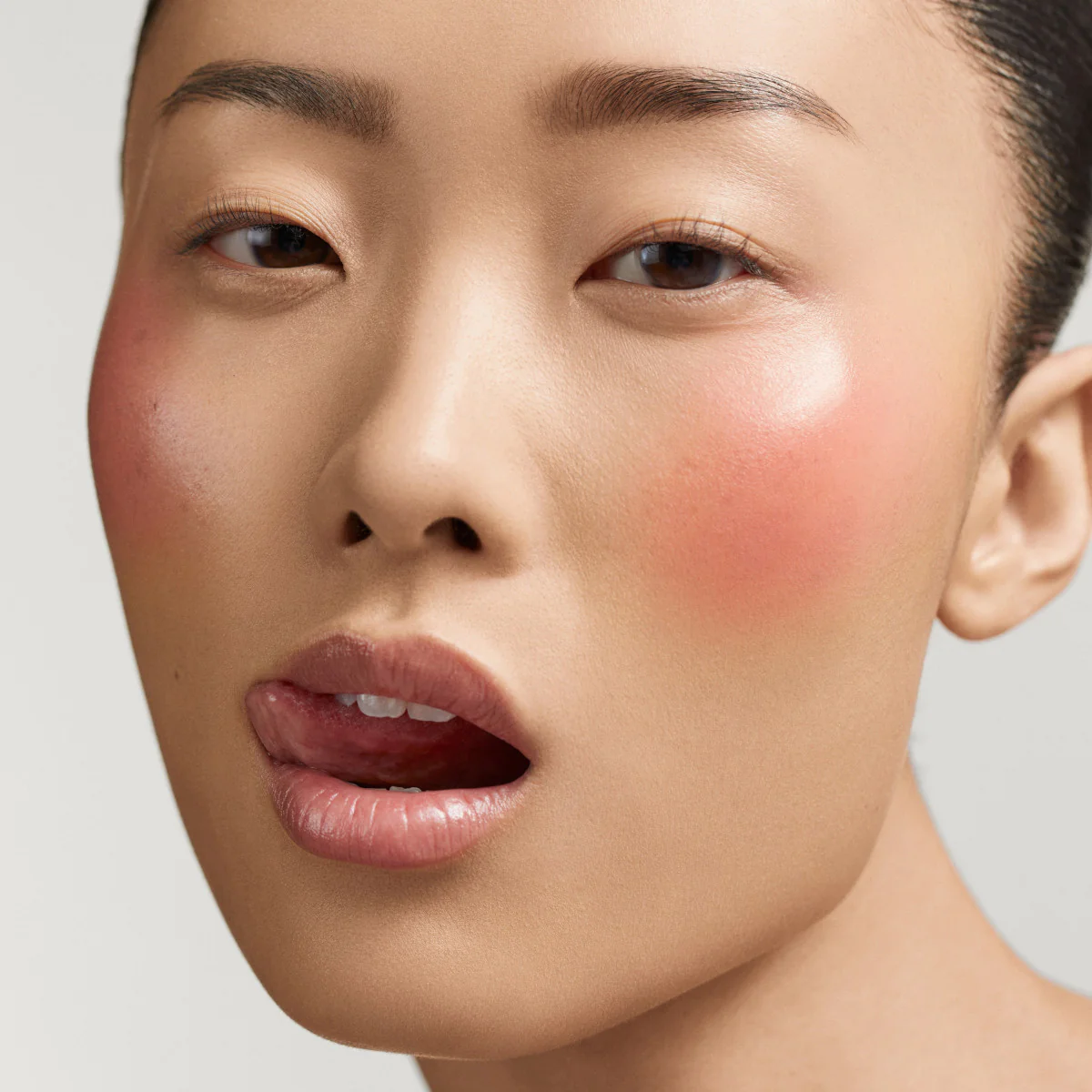 Divine Cream Blush: Legendary Glow Color Balm - Image 22