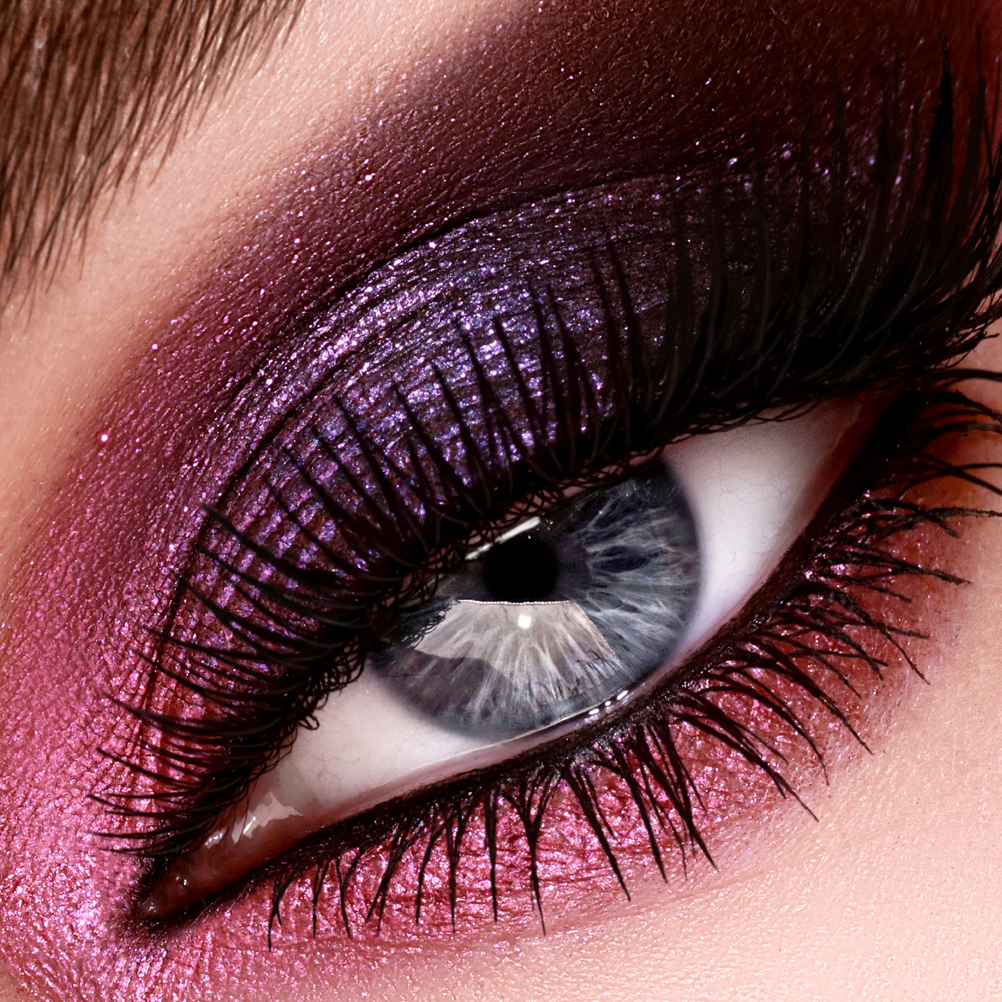 Eye Shadow Quad: Daring Desire - Image 6