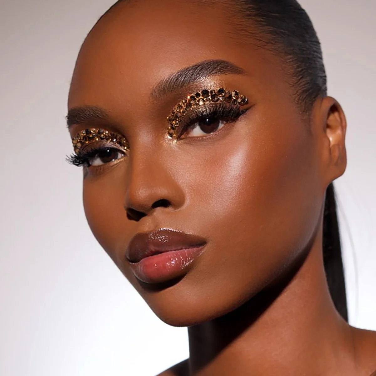 Skin Fetish: Divine Bronzer - Image 31