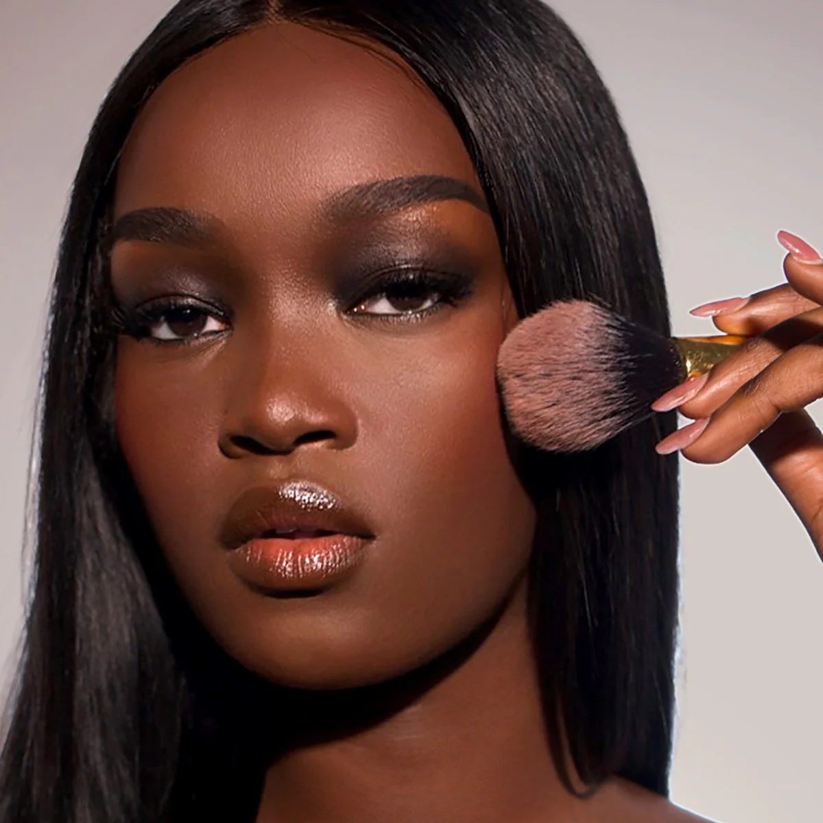 Skin Fetish: Divine Bronzer - Image 32